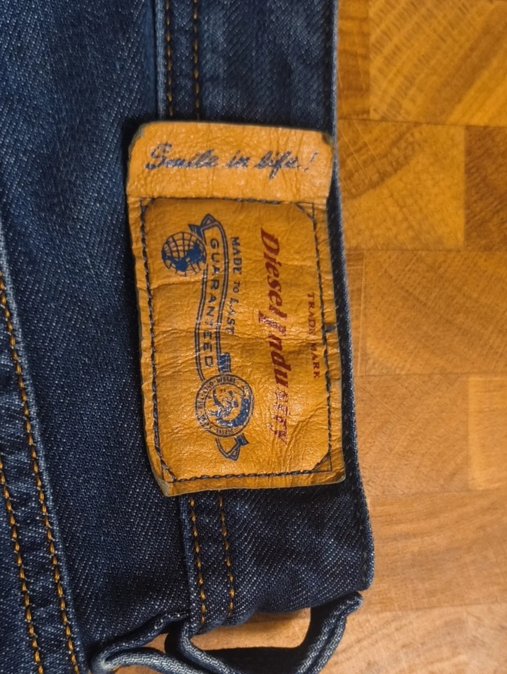 Diesel Larkee Regular Straight Fit Men's Dark Blue Denim Jeans - Brand new W Tah